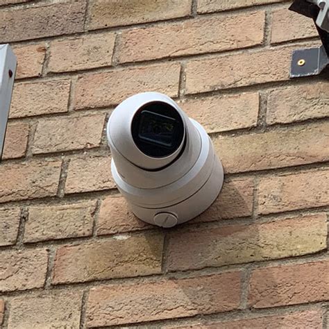 hikvision wall mount camera